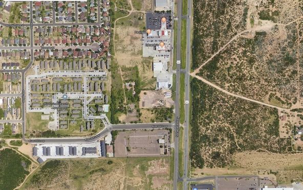 4002 S Zapata Hwy, Laredo, TX 78046